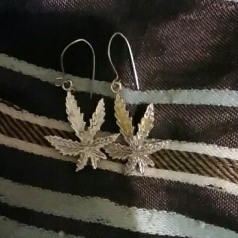 Ear rings